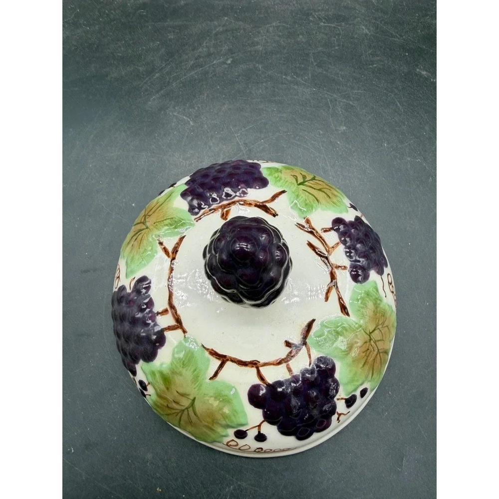 Vntg Ceramic Grape Sugar Bowl with Lid Footed Jam Jar Purple Green‎ Hand Painted